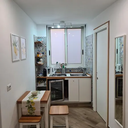 Canelli House 3* Сорренто